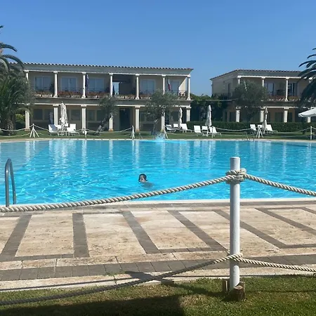 Scoglietto Fiumicino, Aperitivo E Colazione Incluse - Bici Comprese Nel Prezzo- Barca A Motore 船上ホテル